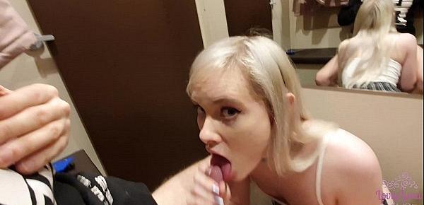  Sucking cock in changing room !